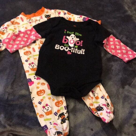 2-Piece Infant Halloween Sleeper Onesie Set - 6-9M - Picture 1 of 14